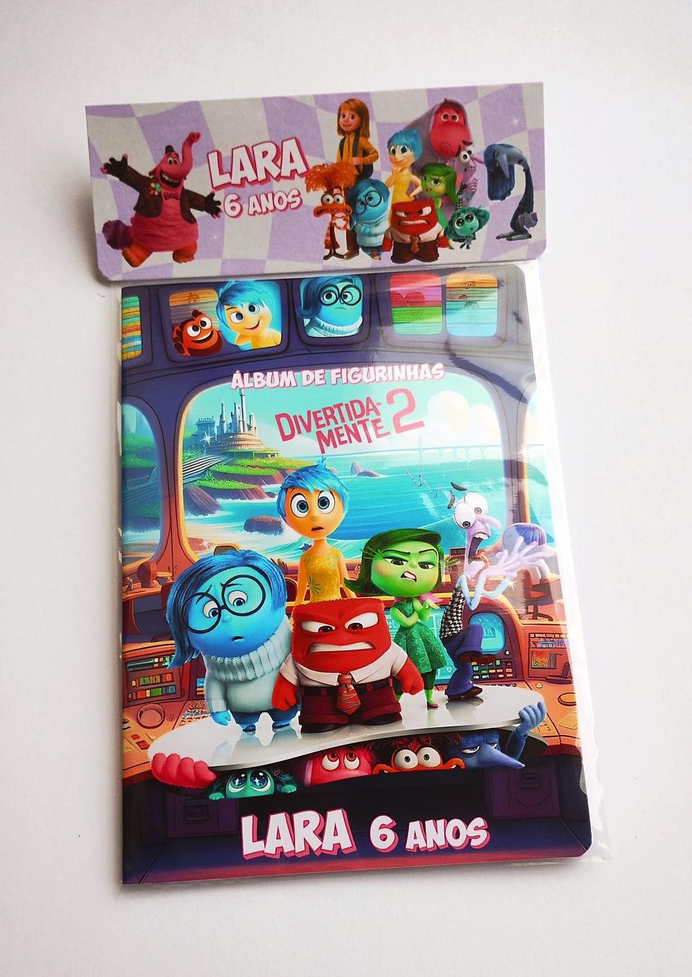 Álbum de Figurinhas e Desenhos de Colorir Barbie