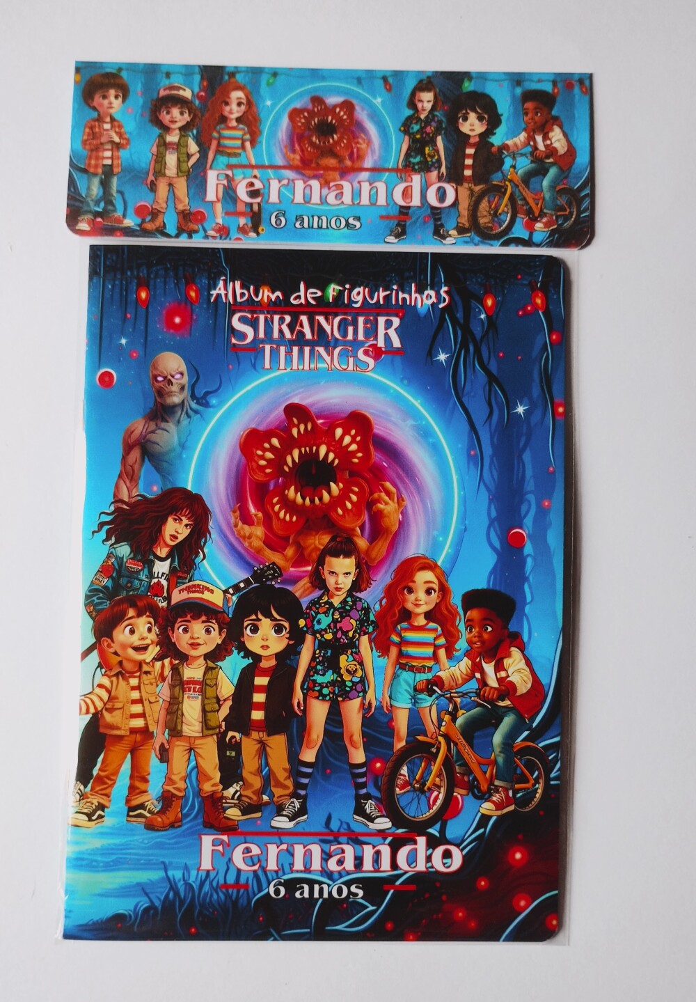 Álbum com Figurinhas Stranger Things Lembrancinha Colorir