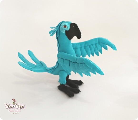 Arara Blu de Feltro - Tema Rio