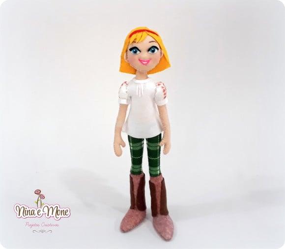 Boneca Abigail de feltro - tema Spirit