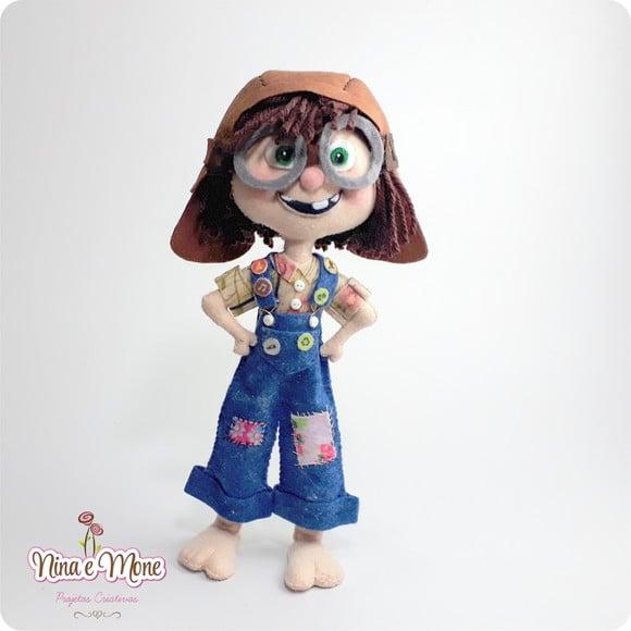 Boneca Ellie Aviadora de Feltro - Tema Up