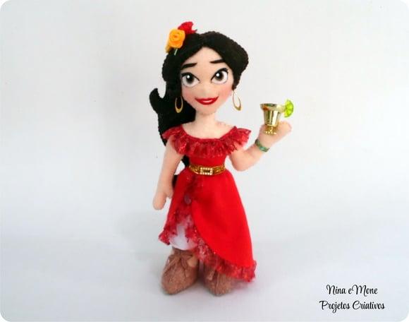 Boneca Elena de Avalor de feltro
