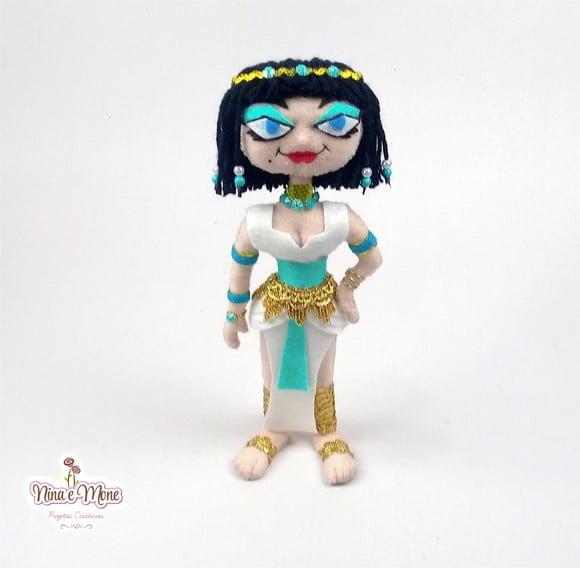 Boneca Cleópatra de Feltro - Peabody e Sherman