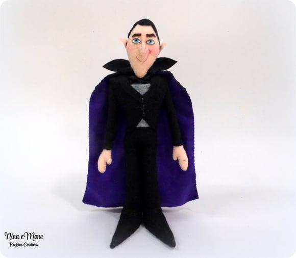 Boneco Dracula de Feltro (transilvania)