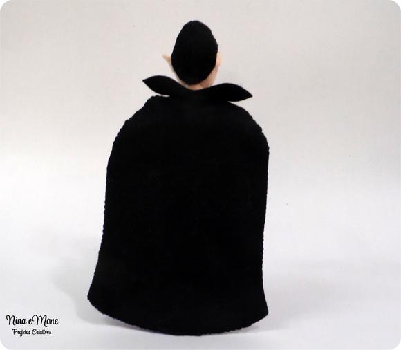 Boneco Dracula de Feltro (transilvania)