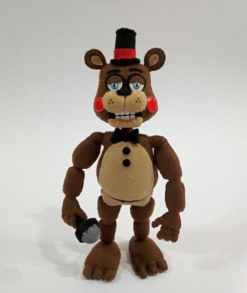 Boneco Freddy de Feltro (fnaf)