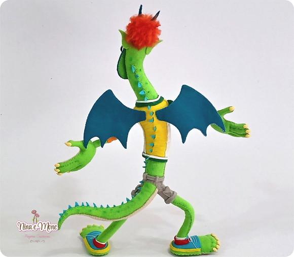 Boneco Jonathan Monstro de Feltro (transilvania)