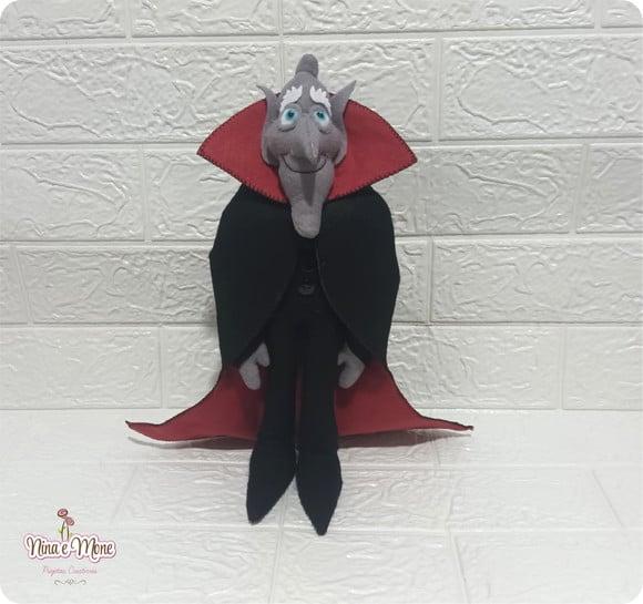 Boneco Vlad de feltro (Transilvania)