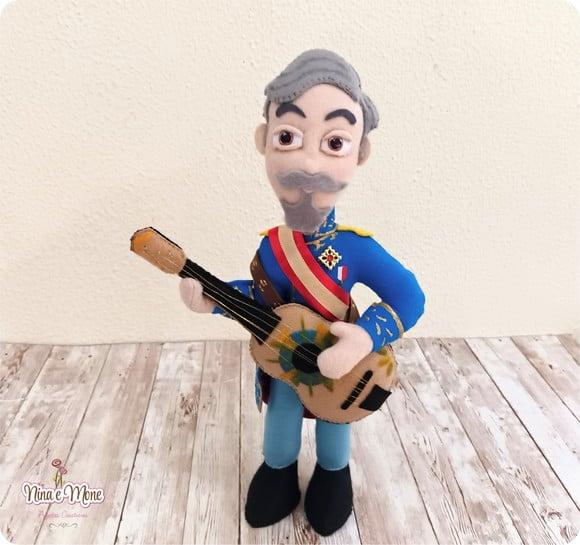 Boneco Vô Francisco de Feltro - Tema Elena de Avalor