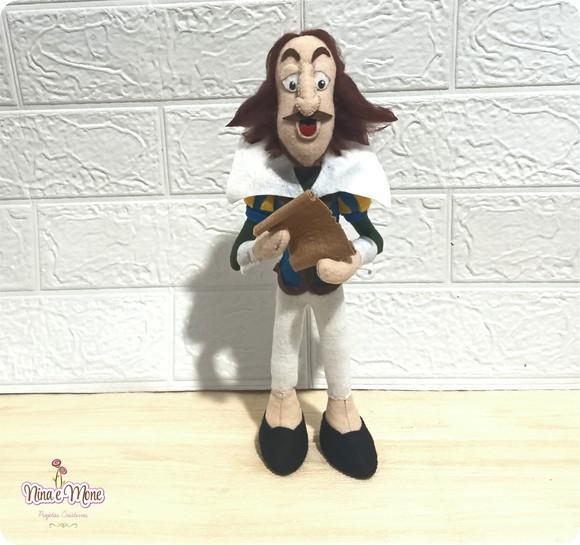Boneco William Shakespeare de Feltro - Peabody e Sherman