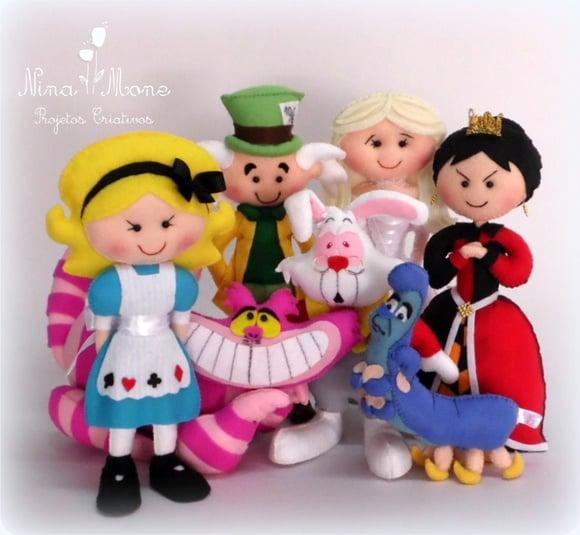 Bonecos Alice no País das Maravilhas