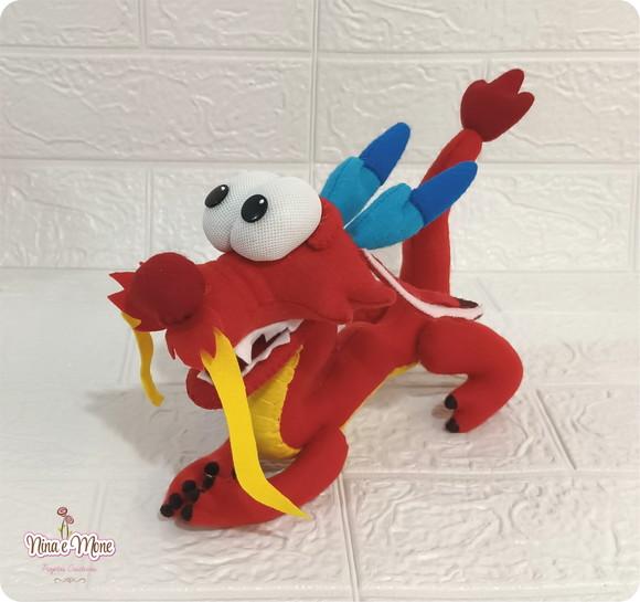 Dragão Mushu de Feltro