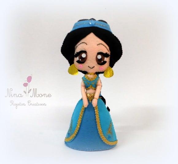 Jasmine em Feltro