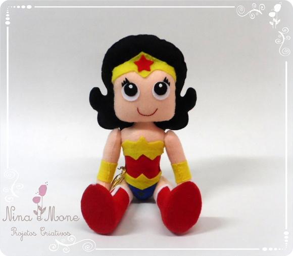 Menina Maravilha Em Feltro