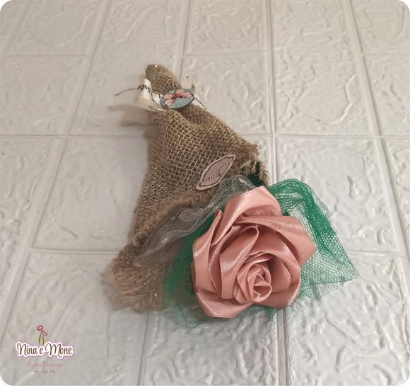 Rosa de Cetim