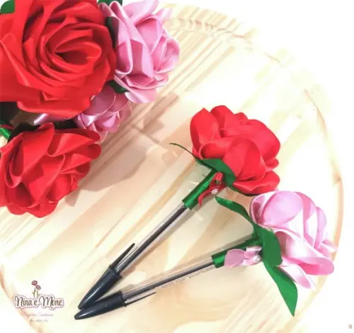 2 Canetas Rosa de Cetim