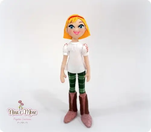 Boneca Abigail de feltro - tema Spirit