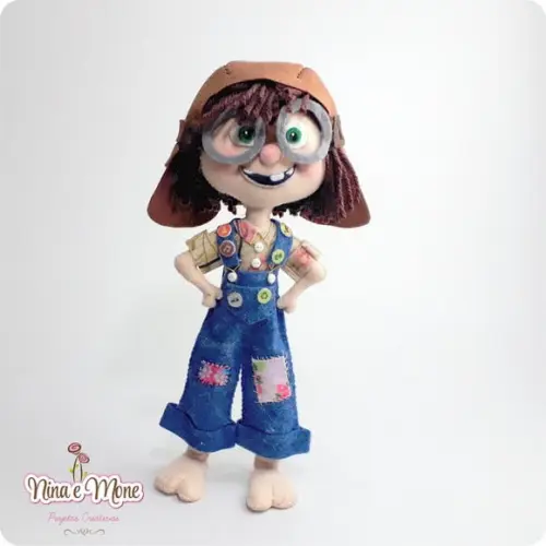 Boneca Ellie Aviadora de Feltro - Tema Up