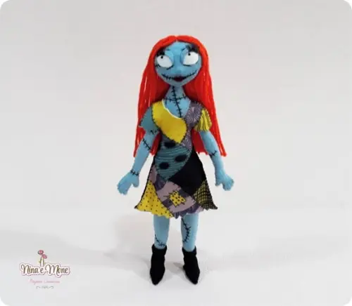 Boneca Sally de feltro
