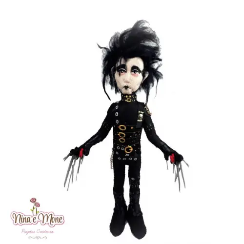 Boneco Edward Mãos de Tesoura de feltro