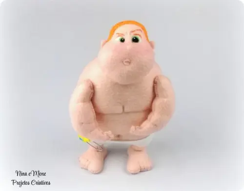 Boneco Jumbo de feltro - tema O Poderoso Chefinho