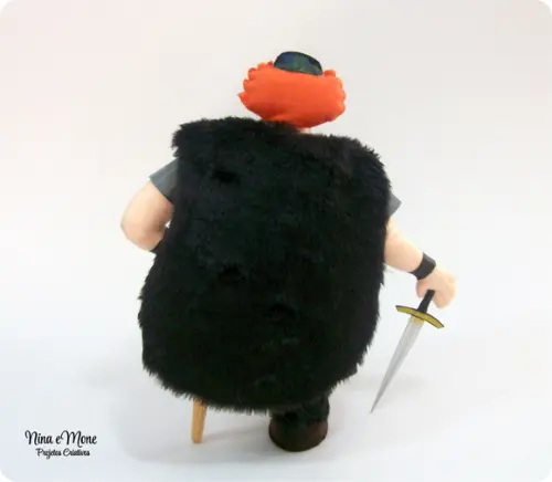 Boneco Rei Fergus de Feltro