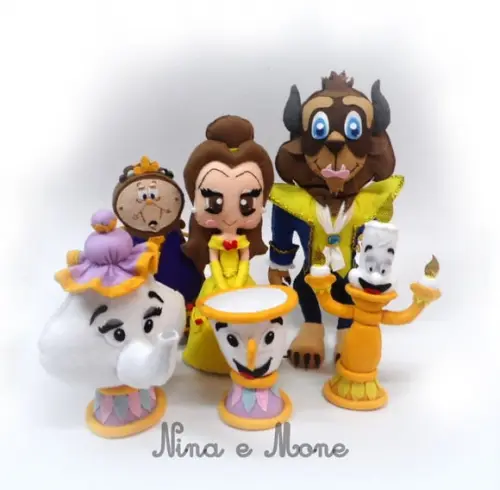 Bonecos a Bela e a Fera de Feltro