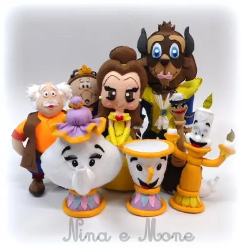 Bonecos a Bela e a Fera de Feltro