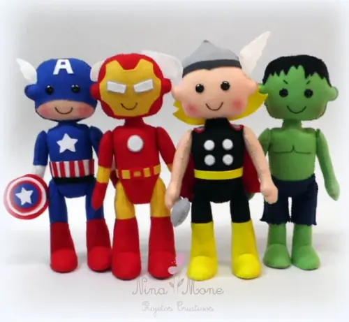 Bonecos Vingadores em Feltro