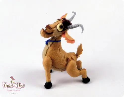 Cabra Lupe de feltro