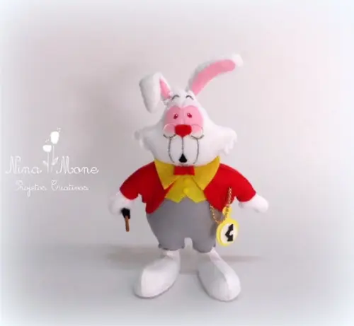 Coelho - Tema Alice em Feltro