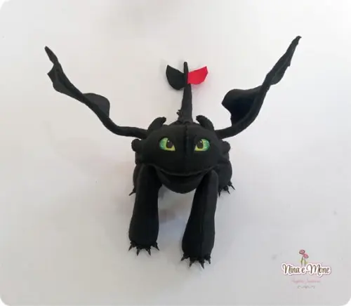 Dragão Banguela de Feltro