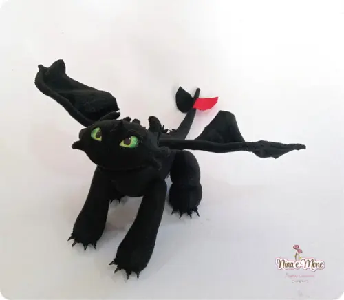 Dragão Banguela de Feltro