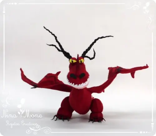 Dragão Pesadelo Monstruoso de Feltro