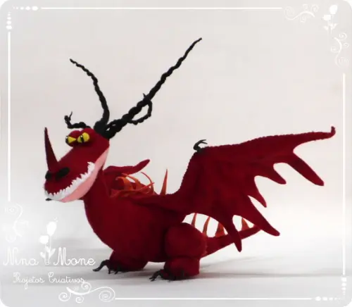 Dragão Pesadelo Monstruoso de Feltro