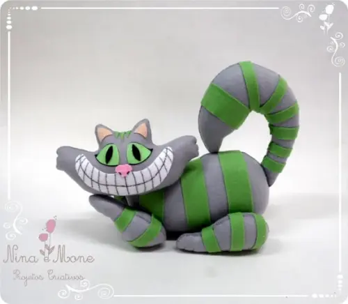 Gato Risonho - Tema Alice em Feltro