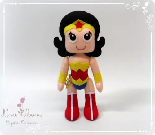Menina Maravilha Em Feltro