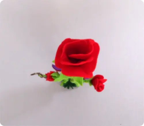 Rosa Zumbi de Feltro