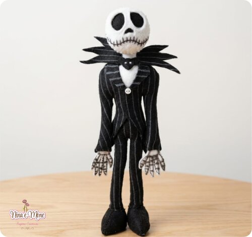Boneco Jack Esqueleto de feltro - tema Estranho Mundo de Jack