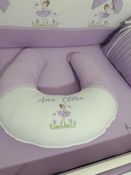 Almofada de Amamentação Bordada Bailarina Lilas