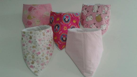 Babador bandana com 5 unidades