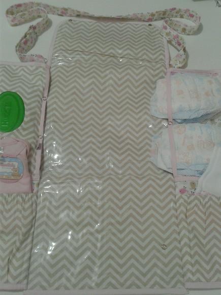 Bolsa que vira trocador