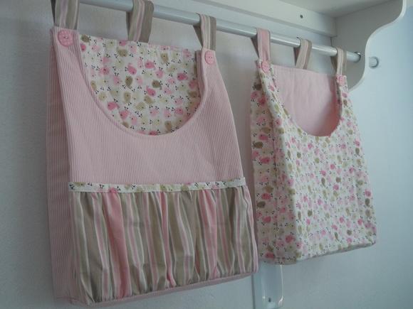 Bolsões porta fraldas com duas peças passaro rosa