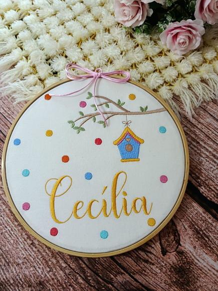 Enfeite Porta Maternidade Bordado Bastidor Casinha no Galho