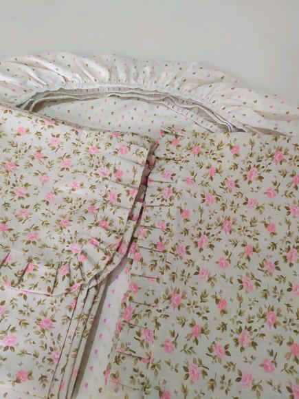 Jogo de lençol com babado para mini cama 3 pçs