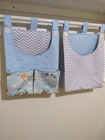 Kit Bolsões Porta Fraldas com 2 Peças Estruturado com Manta