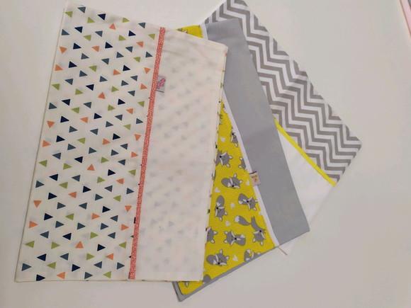Kit com 3 fronhas para berco