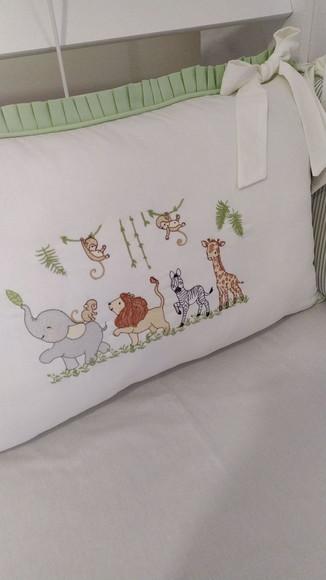 Kit de Berço 7 Peças Padrão Americano Safari Bordado