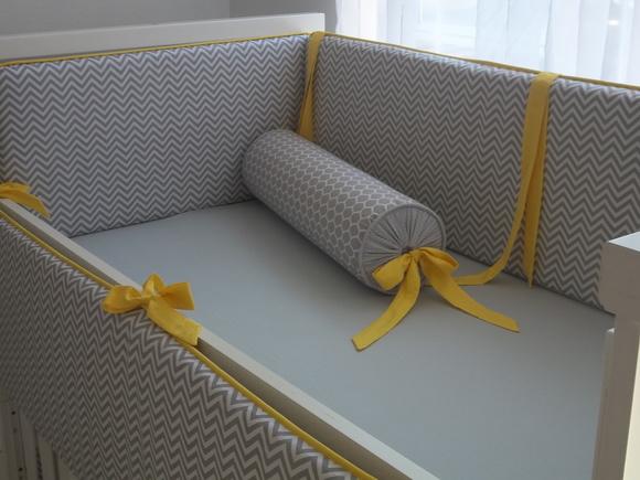 kit de berço chevron e amarelo