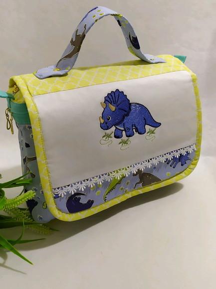 Nécessaire Porta Fraldas e Lenços Personalizada com Aba